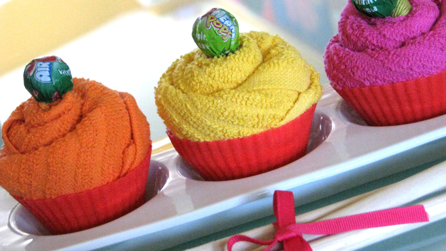 Towel cupcakes