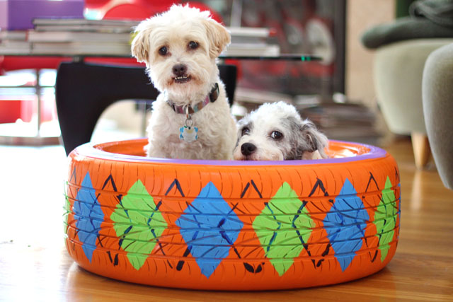 Dog bed outlet made of tires