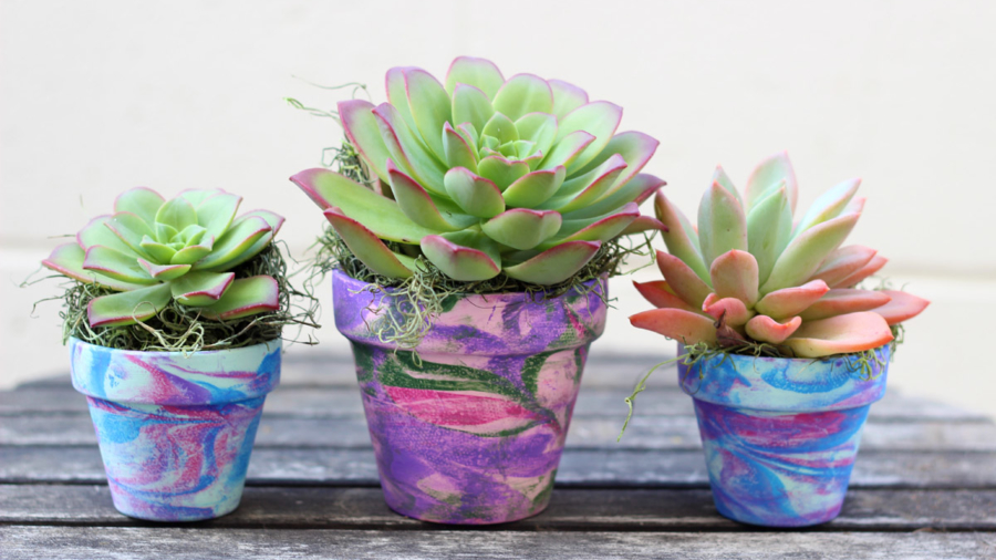 marbled pots